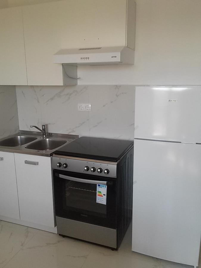 Apartmani Nikola Biograd Na Moru Esterno foto