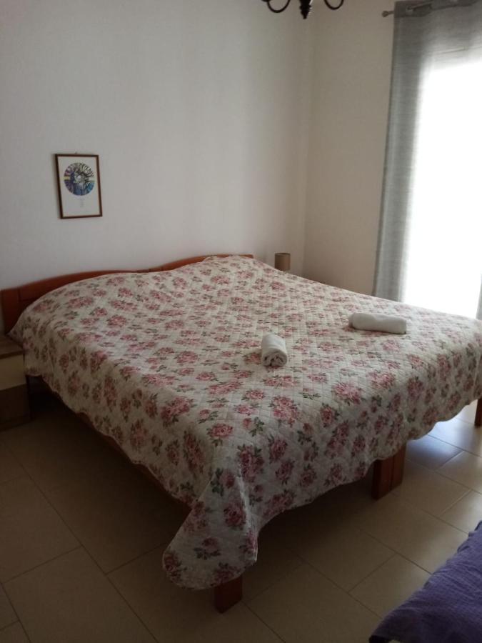 Apartmani Nikola Biograd Na Moru Esterno foto