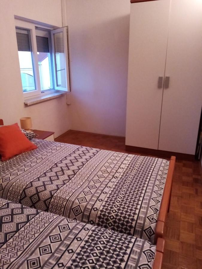 Apartmani Nikola Biograd Na Moru Esterno foto
