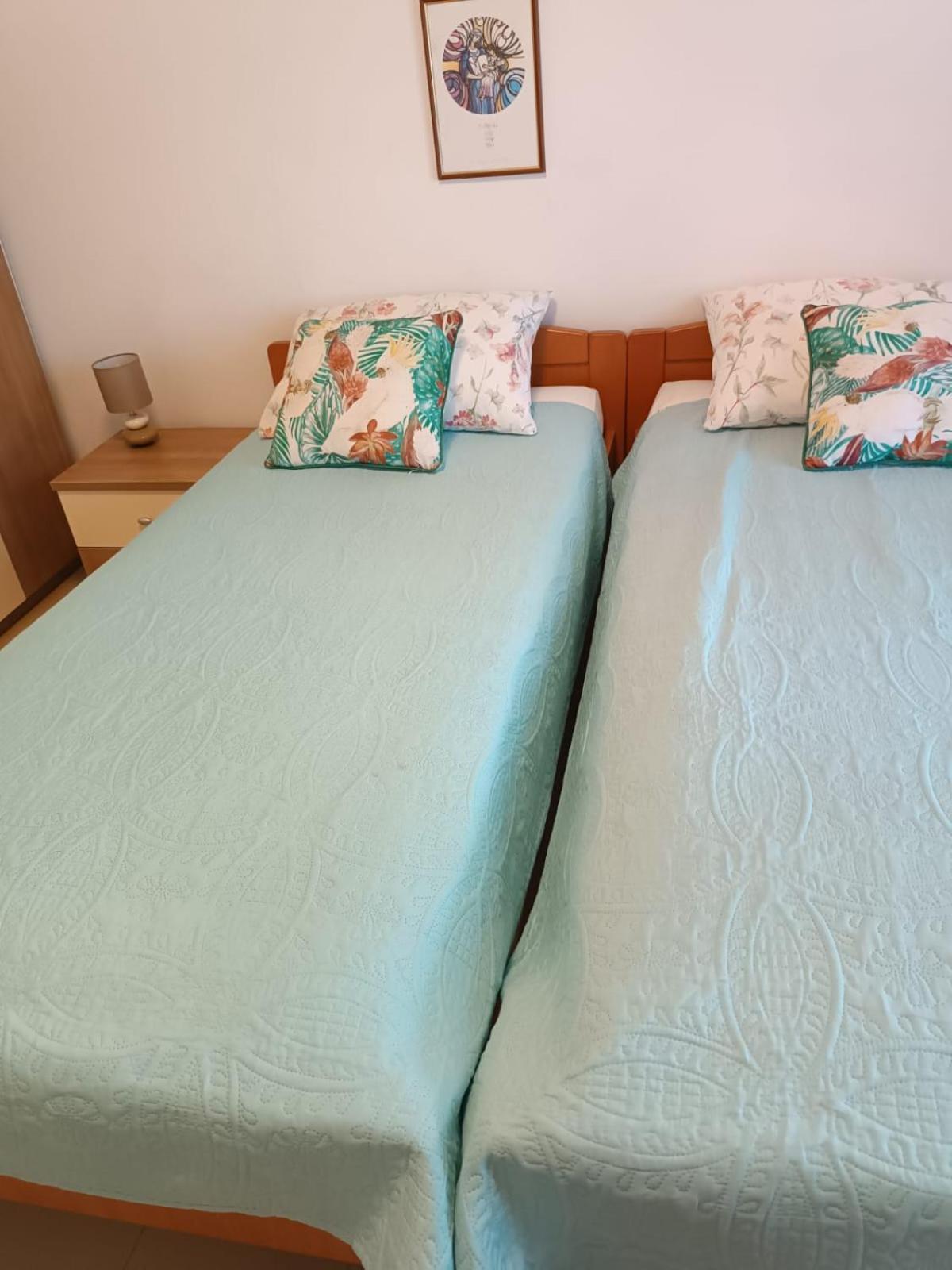 Apartmani Nikola Biograd Na Moru Esterno foto