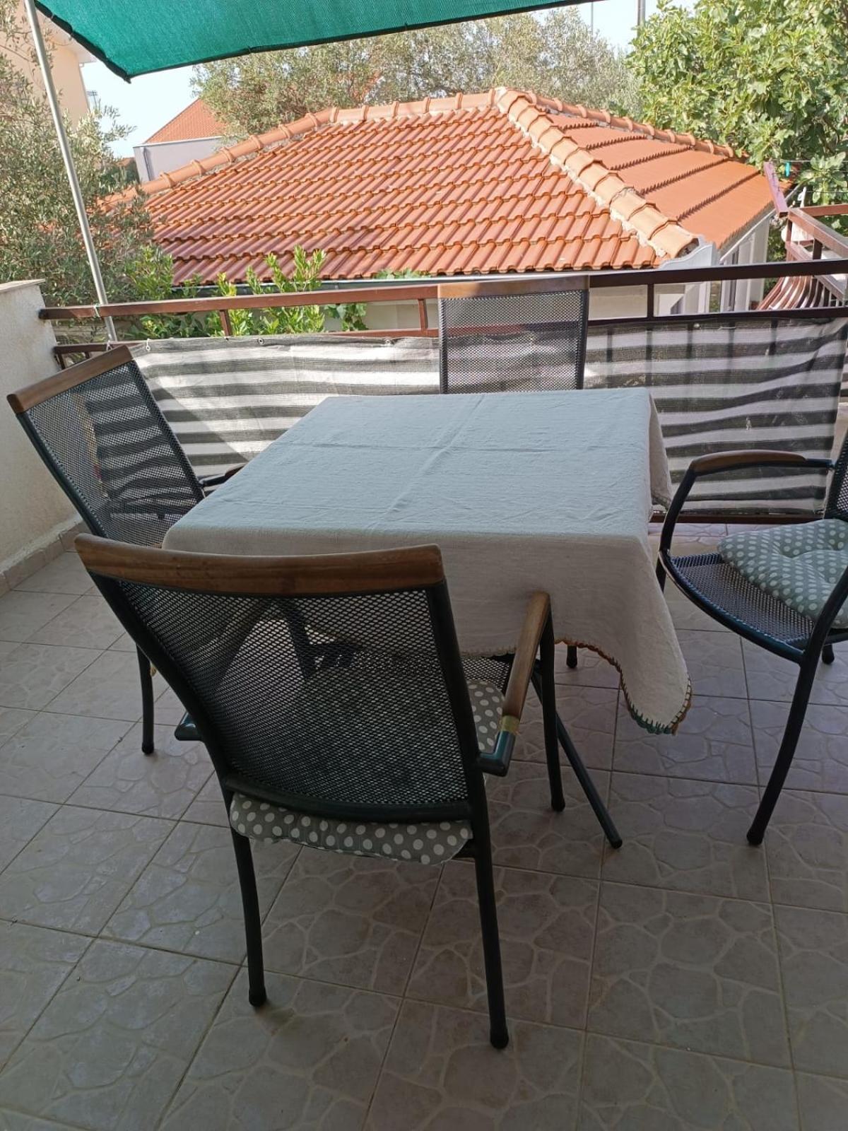 Apartmani Nikola Biograd Na Moru Esterno foto