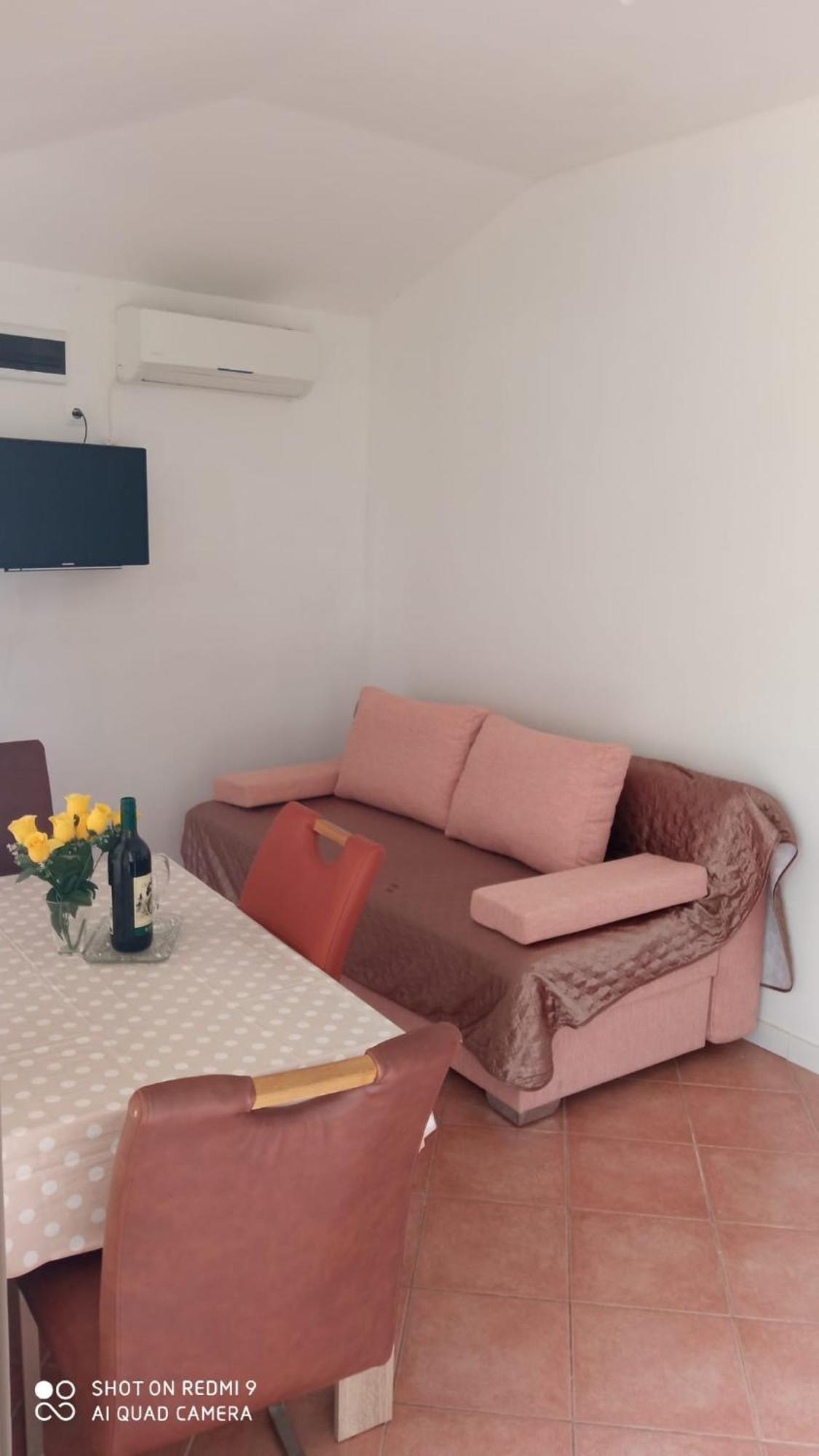 Apartmani Nikola Biograd Na Moru Esterno foto