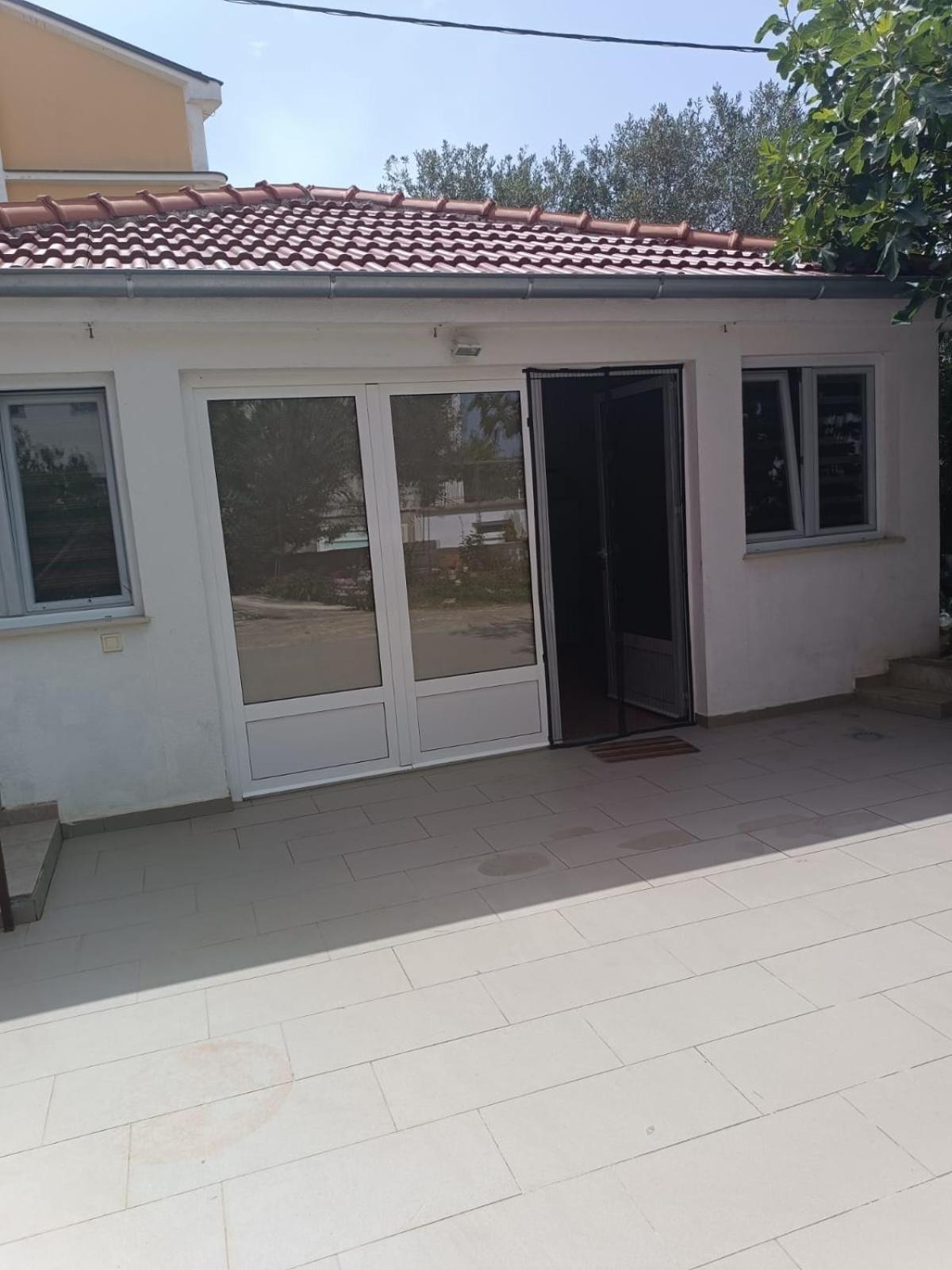 Apartmani Nikola Biograd Na Moru Esterno foto
