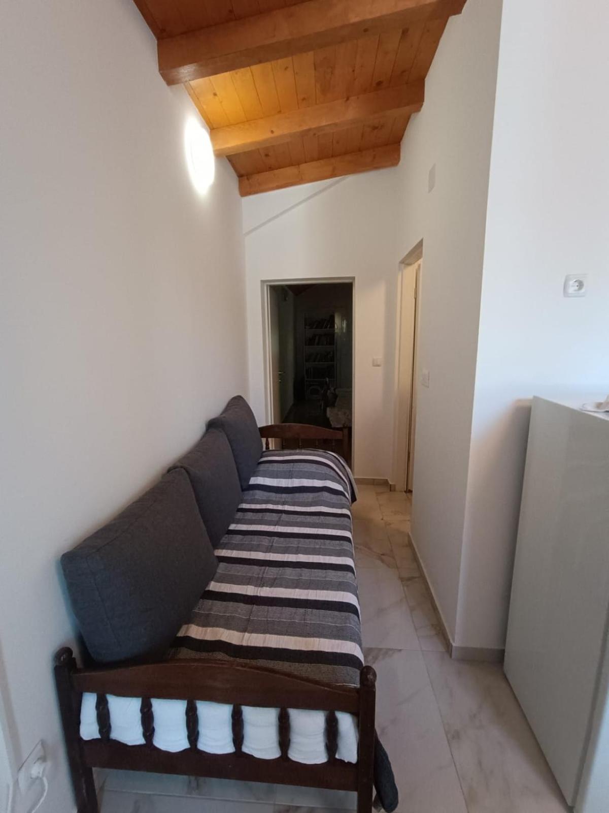 Apartmani Nikola Biograd Na Moru Esterno foto